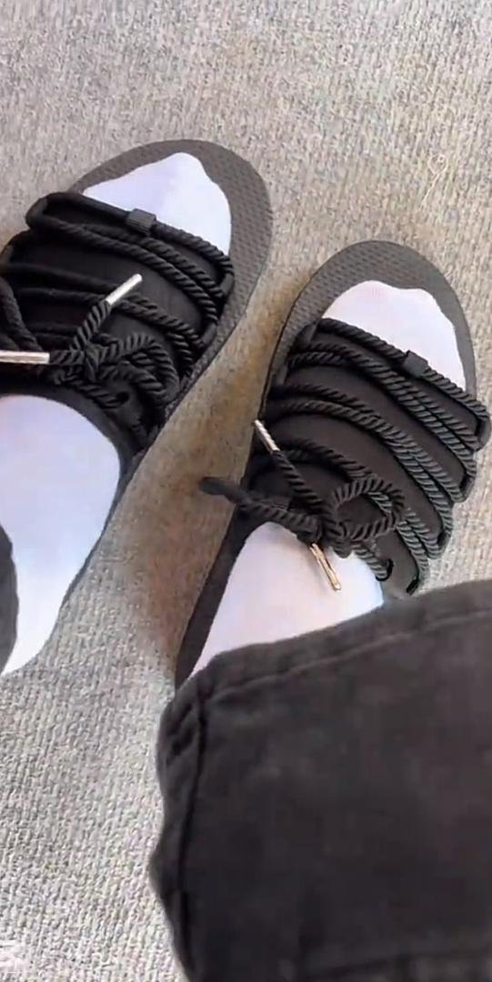 9c911a9cfbc34e0cb31d1453b82320f5